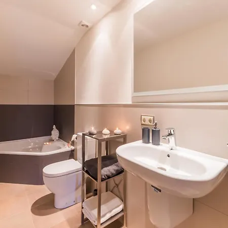 8 Person In * Manacor (Mallorca)